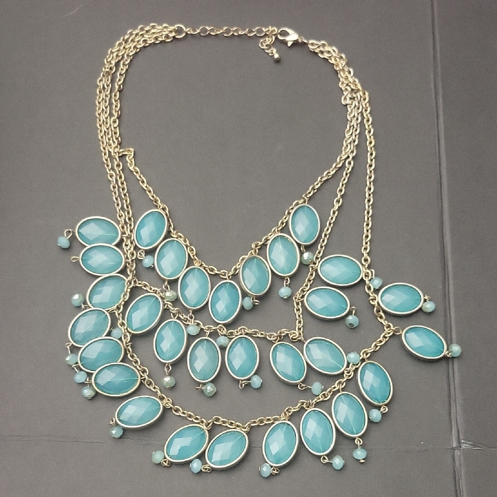 Elegant Gold and Blue Statement Necklace